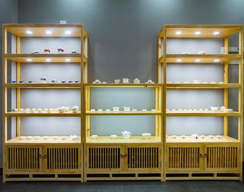 樂山展柜廠 專業(yè)定制精品展示柜，以精湛工藝與真誠服務(wù)，打造品牌展示新高度