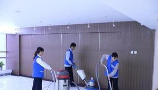 靜安區(qū)曹家渡專業(yè)鐘點(diǎn)工 日常保潔、裝修后開荒與家庭深度清潔的一站式服務(wù)